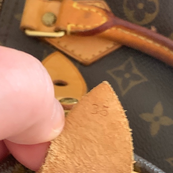 louis vuitton speedy 35 bag comes with box and dust cover - Picture 7 of 9